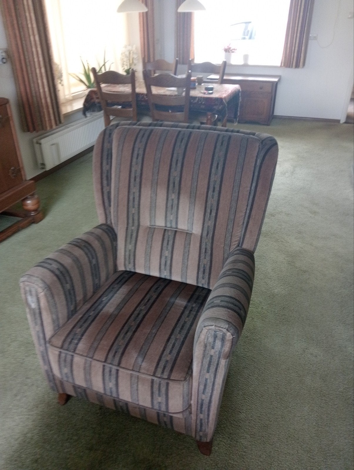 Comfortabele gestreepte fauteuil en tweezitsbank, Ophalen, Gebruikt, 150 tot 200 cm, Tweepersoons