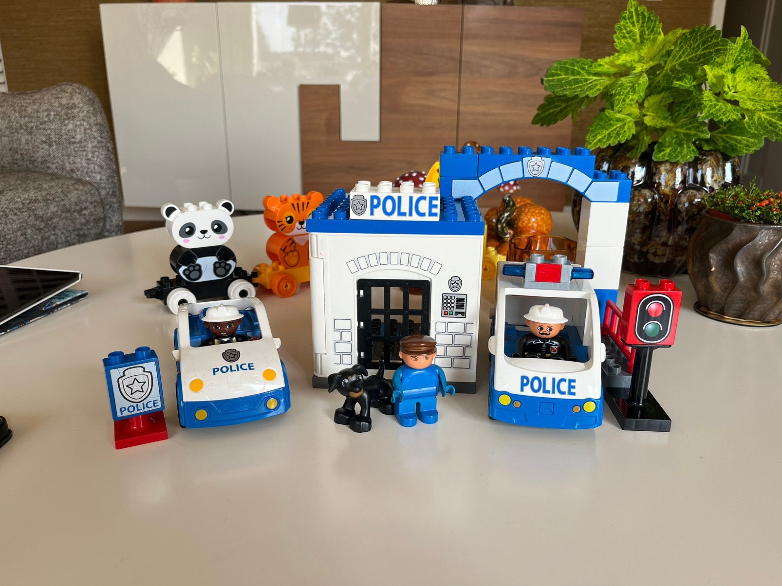 Duplo politieburo enz, Kinderen en Baby's, Ophalen of Verzenden, Zo goed als nieuw, Duplo