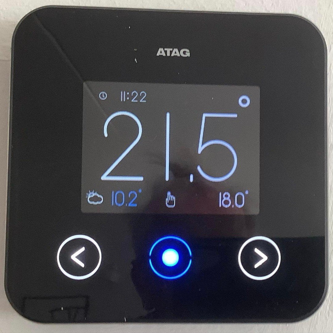 Atag One thermostaat 2019 - Zeer goede staat, Doe-het-zelf en Verbouw, Thermostaten, Ophalen, Slimme thermostaat, Zo goed als nieuw
