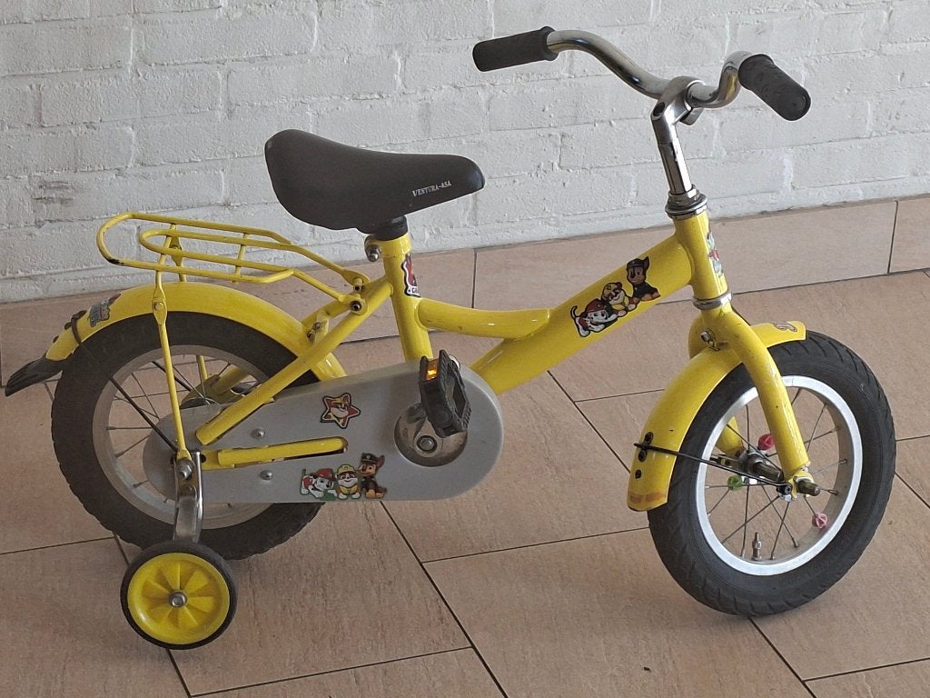 Kinderfietsje 12 inch kleur geel, Fietsen en Brommers, Fietsen | Kinderfietsjes, Ophalen, Terugtraprem, Zijwieltjes, Gebruikt
