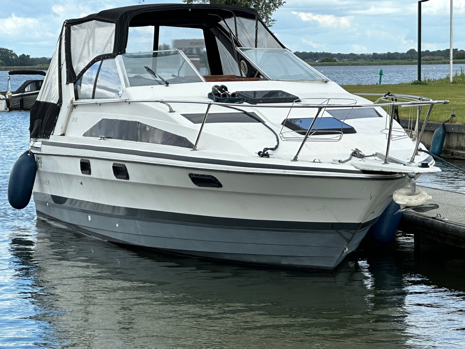 Bayliner 2655 Sunbridge widebody Dieselmotor, 9 m, Gebruikt, Diesel, Walstroom