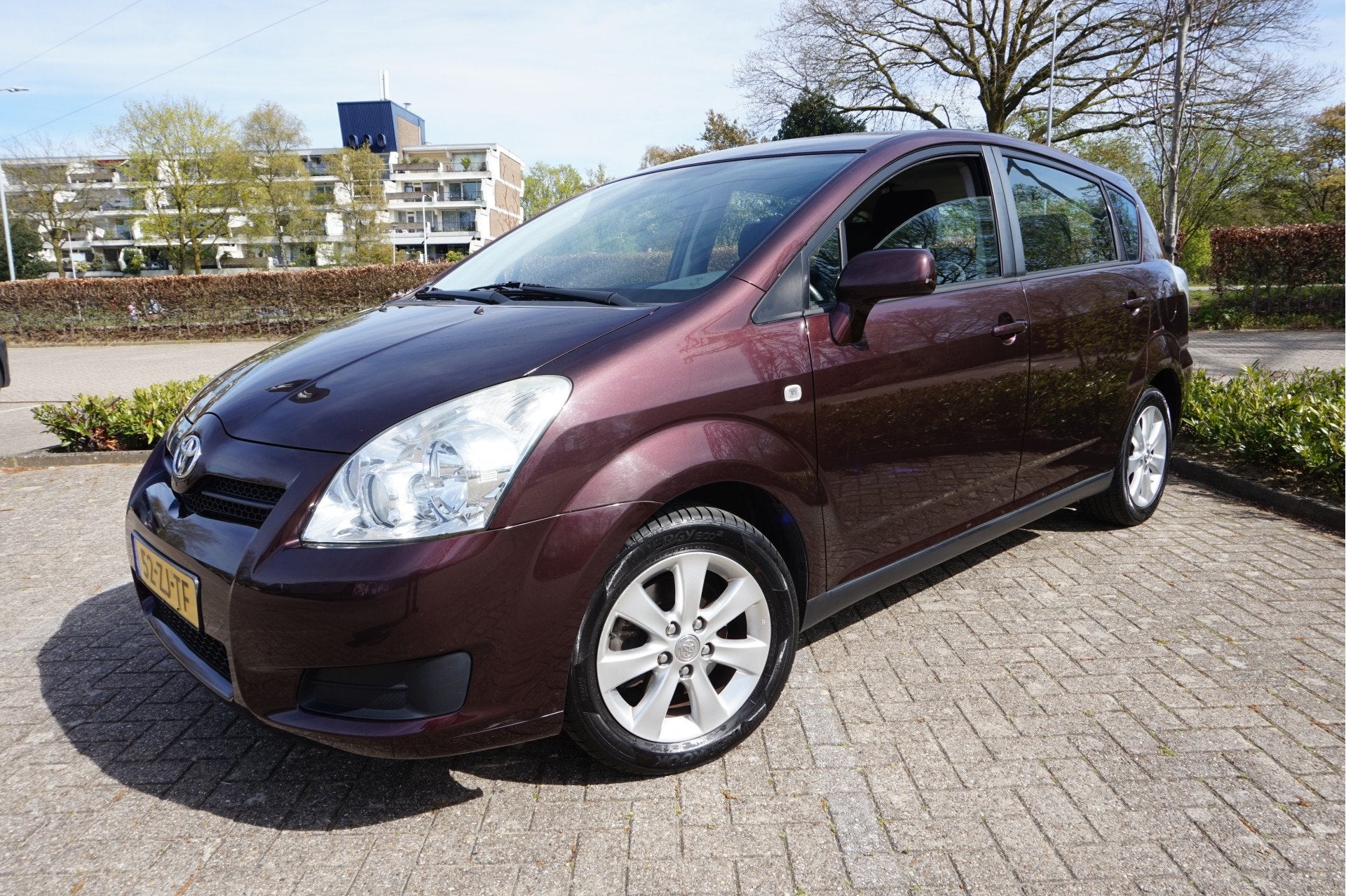 Toyota Verso 1.6 VVT-i Terra (bj 2008), Gebruikt, 4 cilinders, Metallic lak, Origineel Nederlands