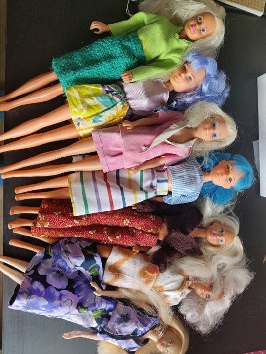 7 Barbie kloonpoppen uit de jaren '90, incl. 2 Hasbro Sindy, Ophalen of Verzenden, Barbie