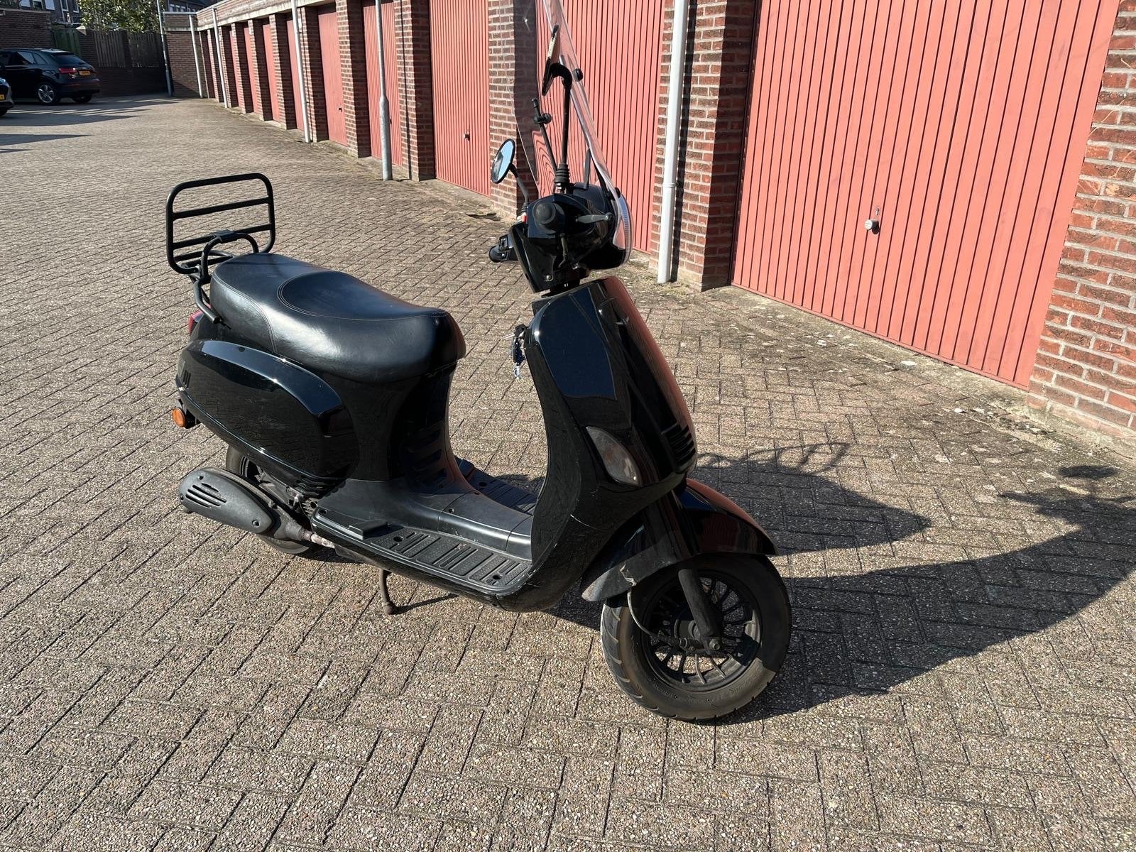Thurbo scooter RL-50 - Geel kenteken - 2017, Gebruikt, Benzine, Ophalen, Overige merken