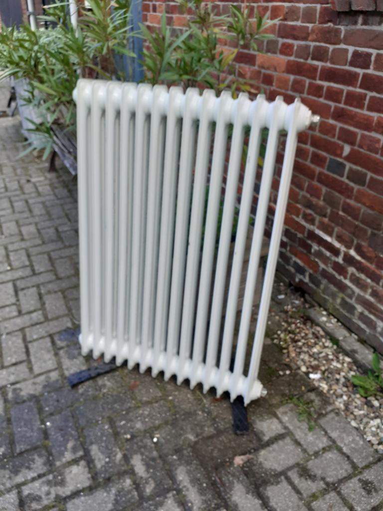 Designe radiateur en enkel plaats radiator klein, Doe-het-zelf en Verbouw, Verwarming en Radiatoren, Ophalen, Minder dan 60 cm