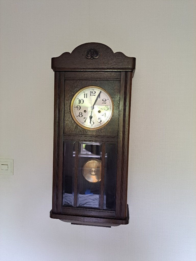 Wandklok, Analoog, Ophalen of Verzenden, Zo goed als nieuw, Met slagwerk