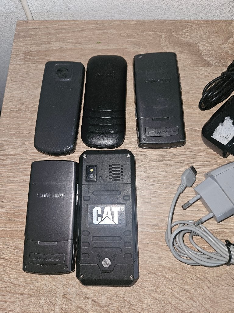 oude mobiele telefoom, Telecommunicatie, Gebruikt, Overige modellen, Geen camera, Zwart