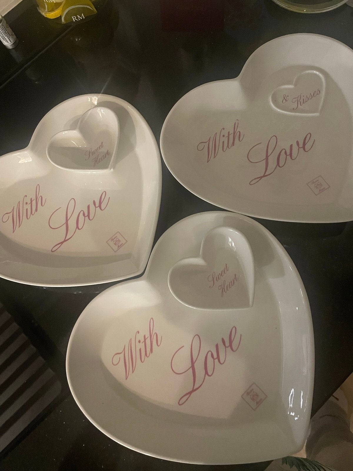 Riviera Maison Hartvormige borden With Love' - 3 stuks, Huis en Inrichting, Keuken | Servies, Gebruikt, Schaal of Schalen, Modern