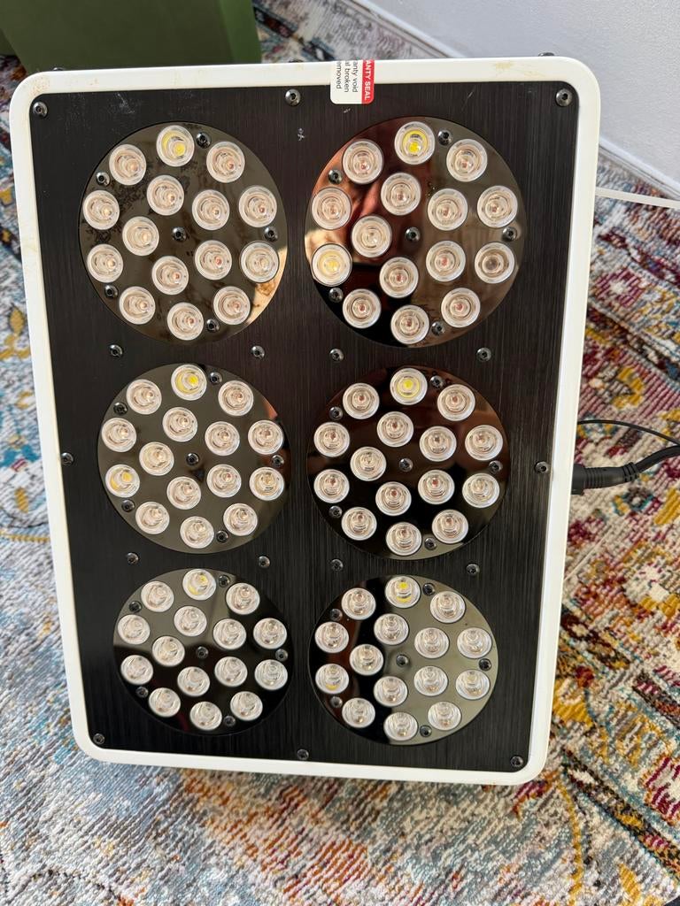 Apollo 6 LED Kweeklamp - 210W Groeilicht, Tuin en Terras, Kweekspullen, Zo goed als nieuw, Ophalen of Verzenden