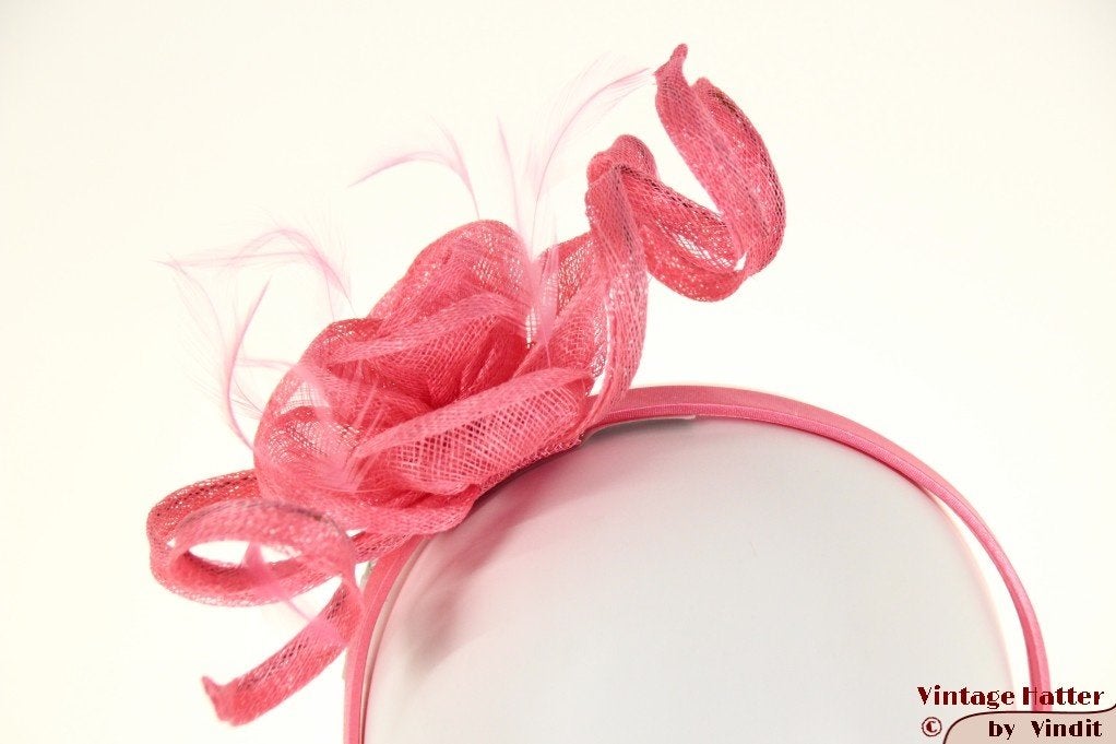 Fascinators met veren in diverse kleuren en stijlen - nieuw, Kleding | Dames, Hoeden en Petten, Ophalen of Verzenden, Nieuw, One size fits all