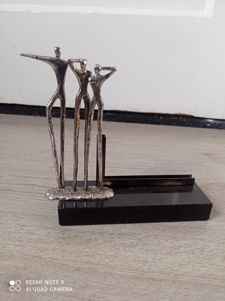 Corry Ammerlaan - Fotolijst met de sculptuur, Antiek en Kunst, Kunst | Designobjecten, Ophalen of Verzenden