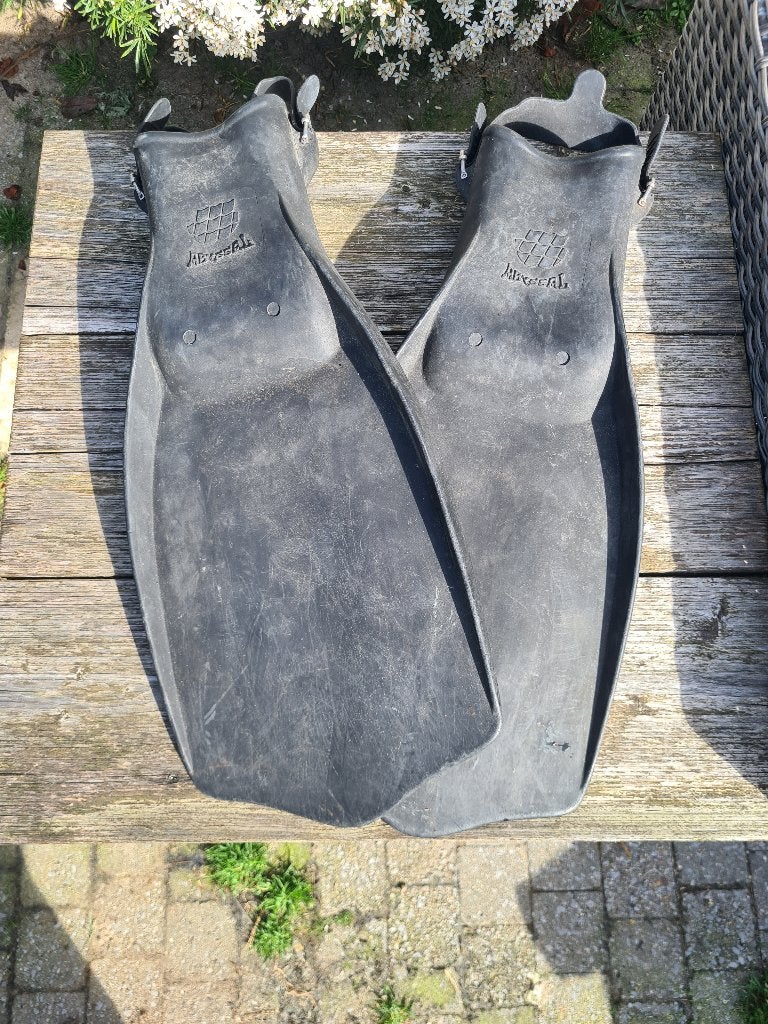 Open hiel Buitenwater vinnen L, Ophalen of Verzenden, Gebruikt, Zwem- of Duikvliezen