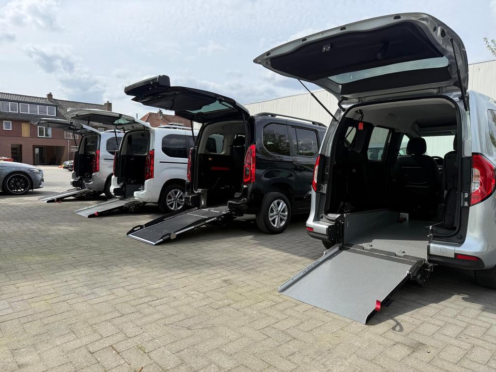 Toyota Diversen Toyota PROACE CITY Verso L1 ROLSTOELAUTO OP, Auto's, Toyota, Automaat, Gebruikt, Overige carrosserieën, Bedrijf
