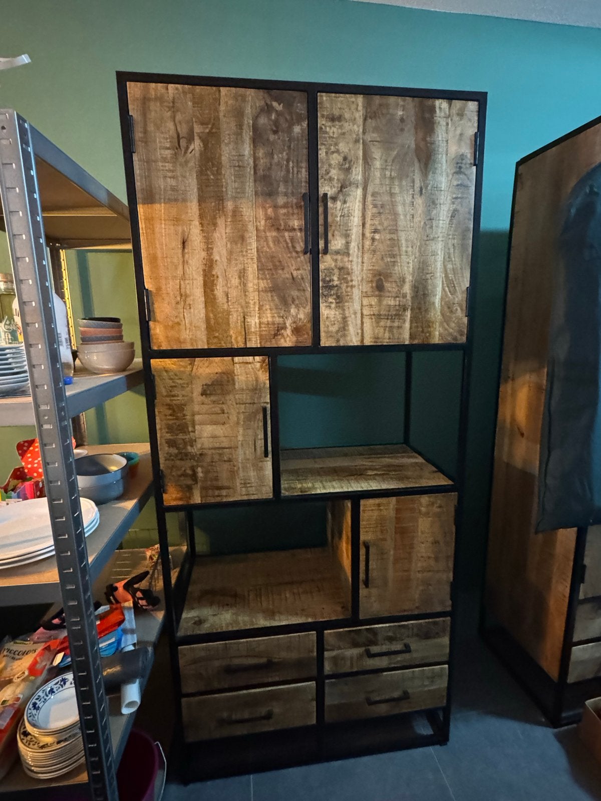 Mangohouten vakkenkast Lowen 90cm - Industrieel design, Ophalen, Zo goed als nieuw