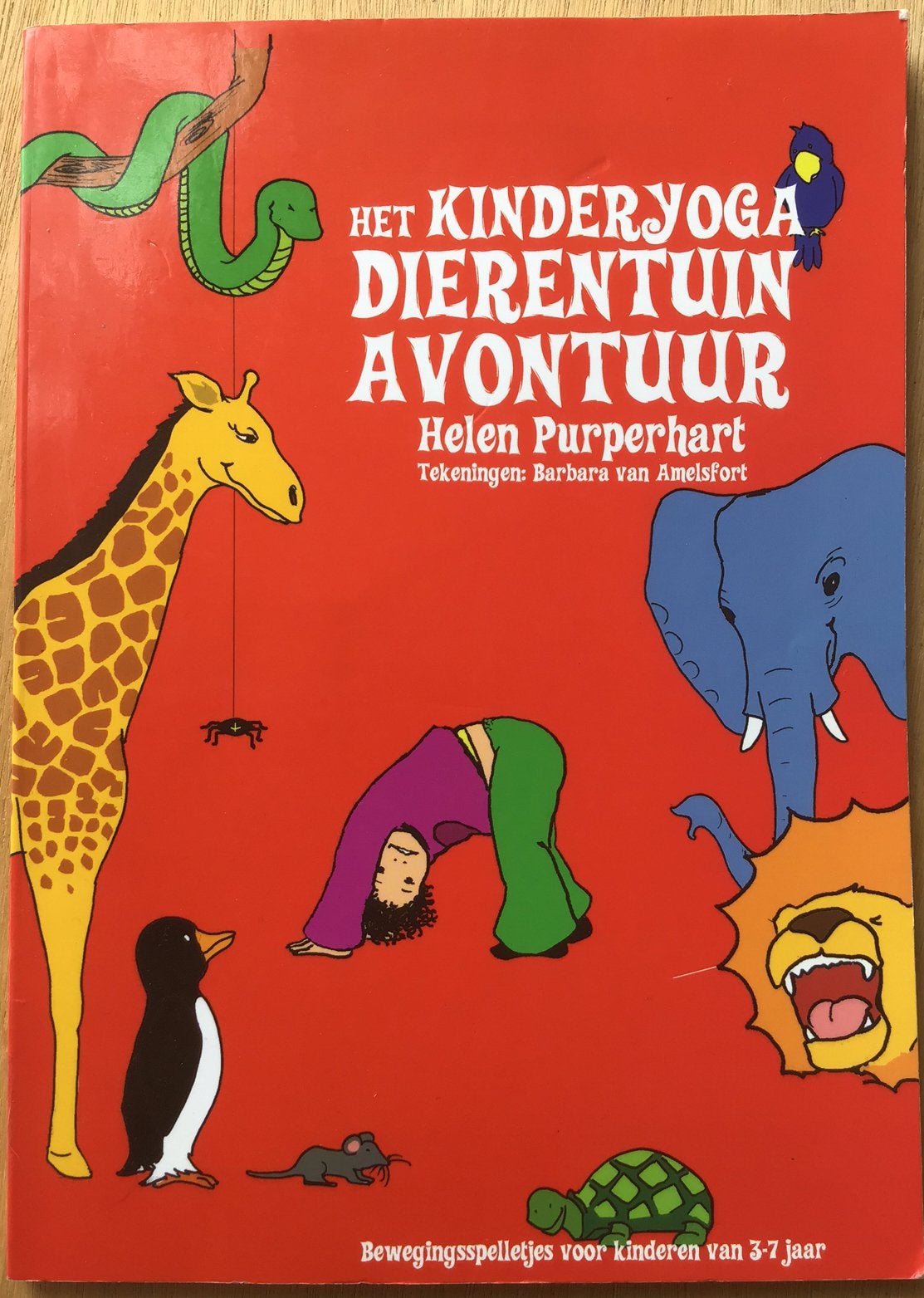 Boek Het kinderyoga dierentuin avontuur - Helen Purperhart, Ophalen of Verzenden, Zo goed als nieuw, Overig