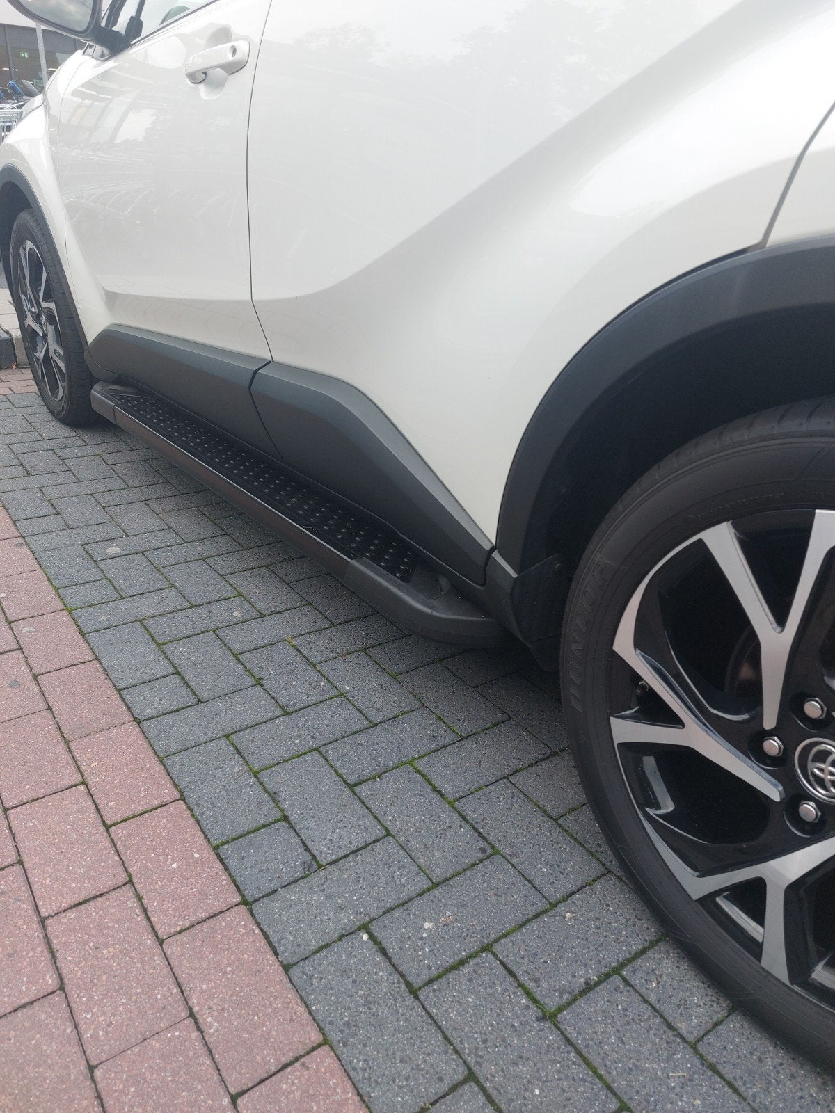 TOYOTA CHR 2016/23 zwarte Treeplanken, Ophalen, Zo goed als nieuw