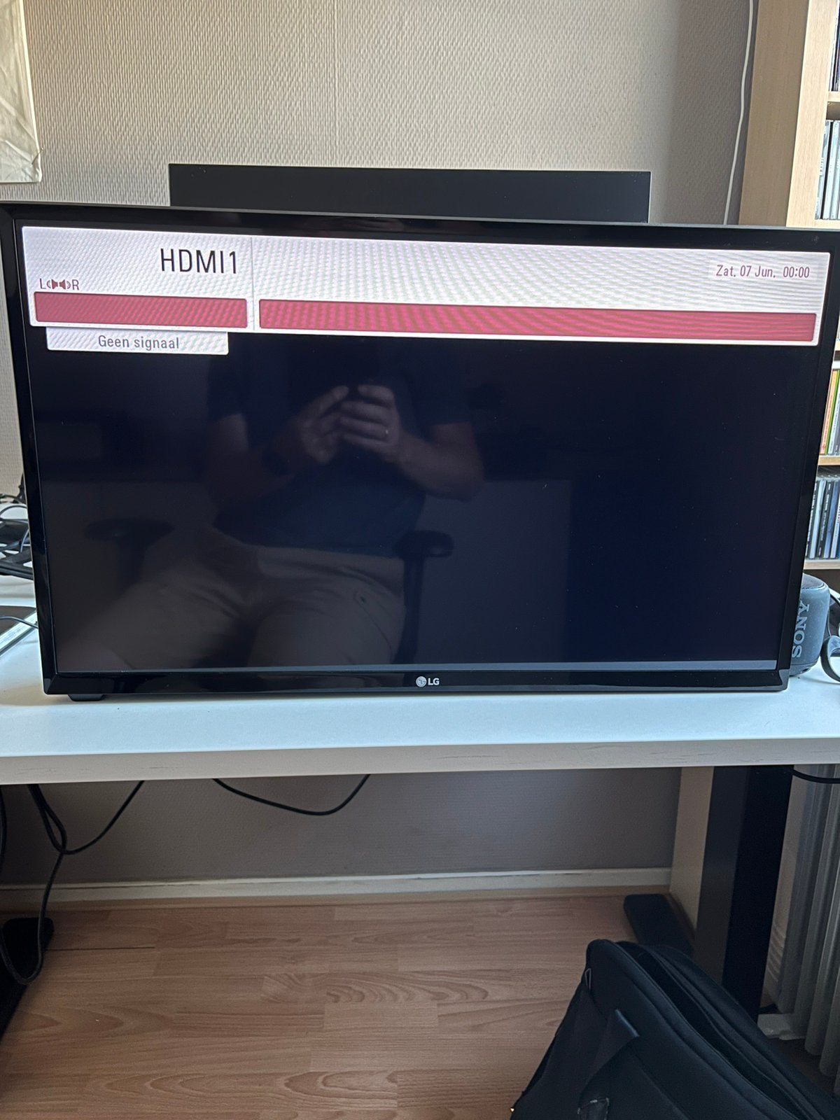 Tv voor in caravan 28 inch, Ophalen, Zo goed als nieuw