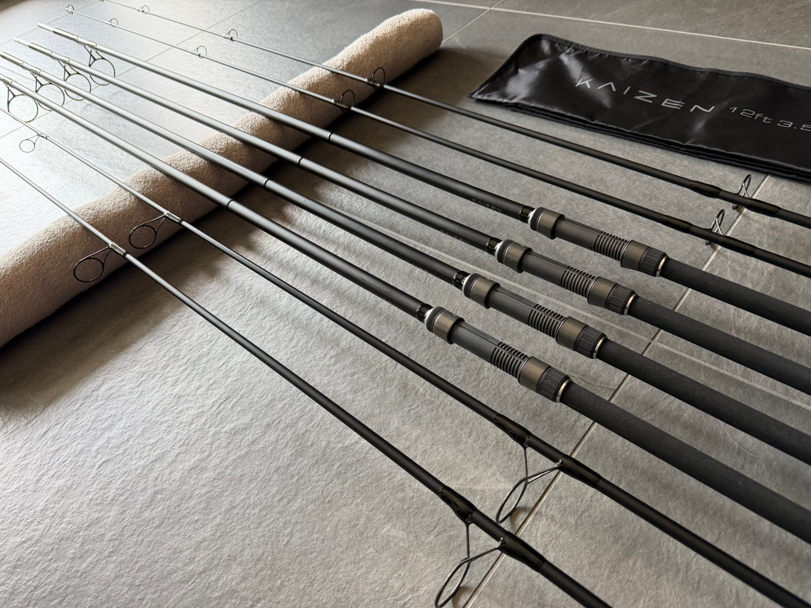 4 x Korda Kaizen Platinum 12ft 3,5lbs NIEUWSTAAT, Watersport en Boten, Hengelsport | Karpervissen, Ophalen, Zo goed als nieuw
