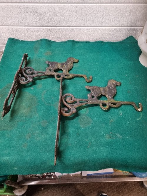 muurhaak hanger met hond twee stuks, Huis en Inrichting, Woonaccessoires | Wanddecoraties, Ophalen of Verzenden, 'T Olde Gre-j