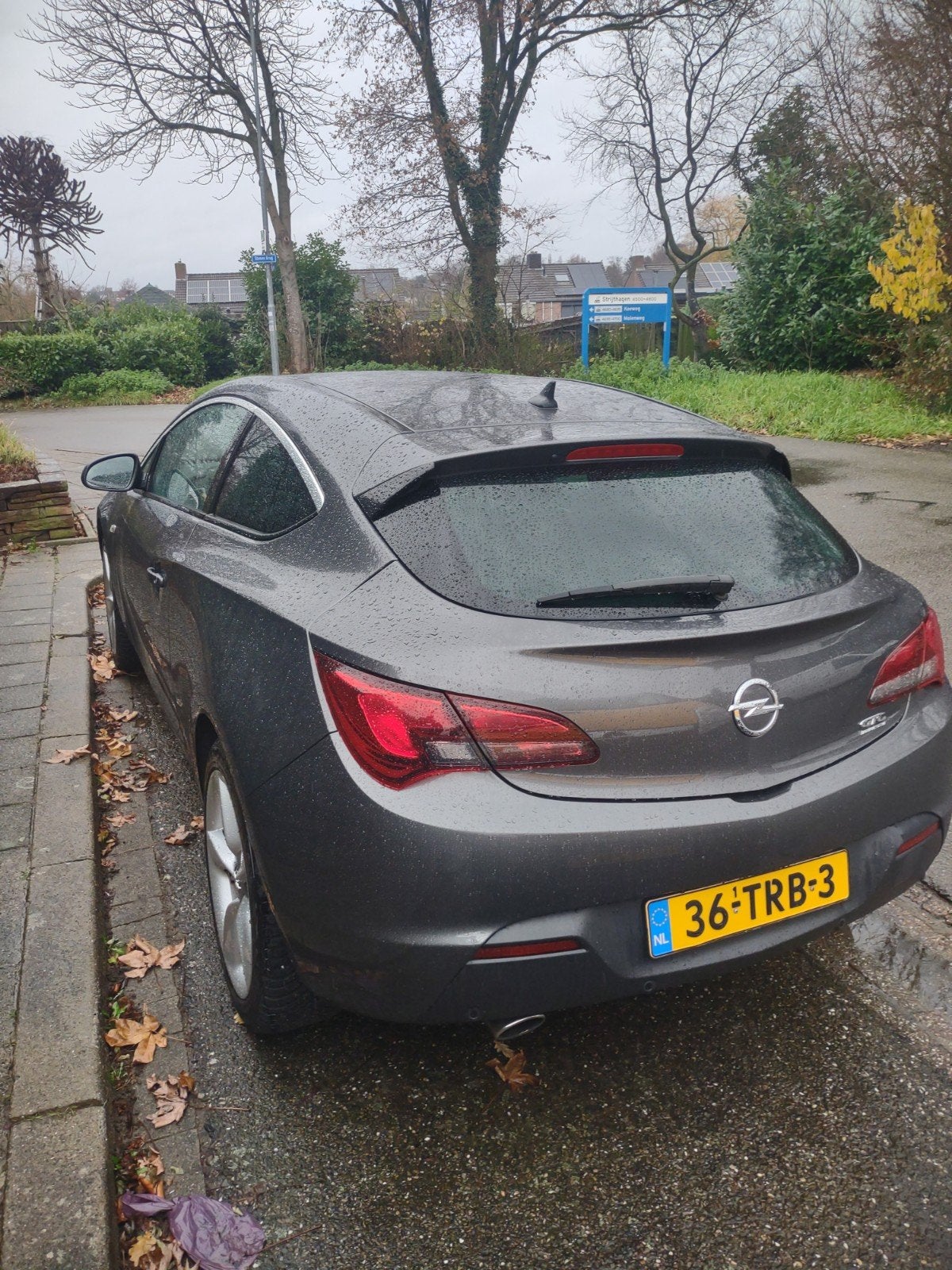Opel Astra 1.4 16V 103KW GTC AUT 2012 Grijs, Auto's, 1350 kg, 15 km/l, Zwart, 4 cilinders