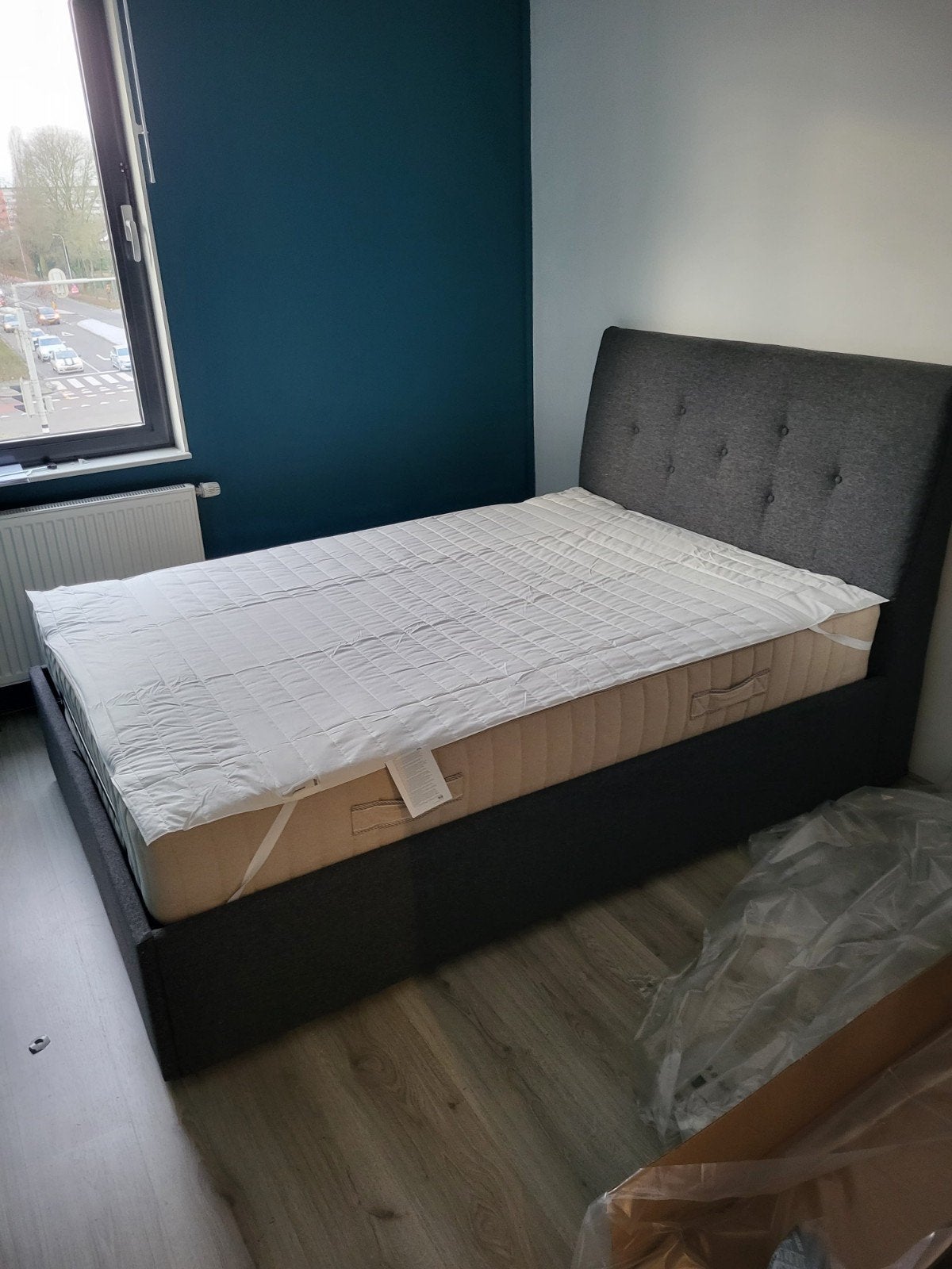 IDANÄS Gestoffeerd bed met opberger, Tweepersoons, Zo goed als nieuw, 140 cm, Ophalen of Verzenden