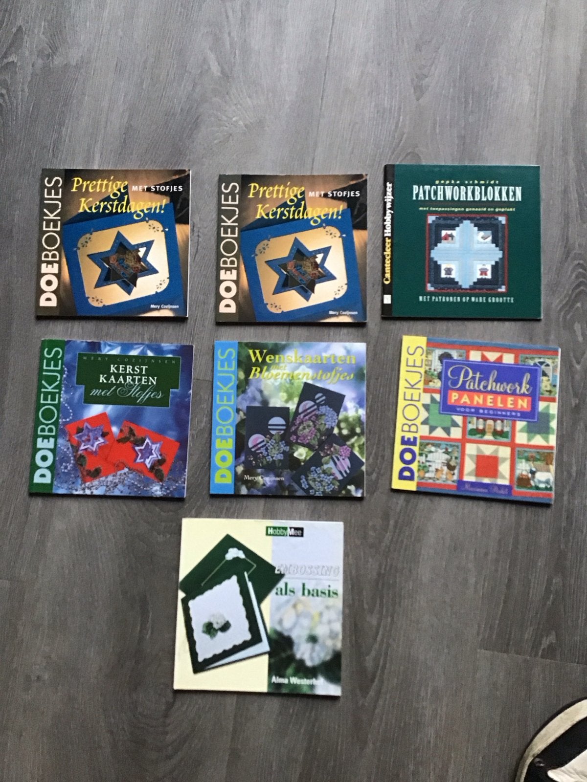 Hobbyboeken: Kerst, Patchwork, Embossing en meer, Boeken, Ophalen of Verzenden, Gelezen, Overige onderwerpen, Geschikt voor kinderen