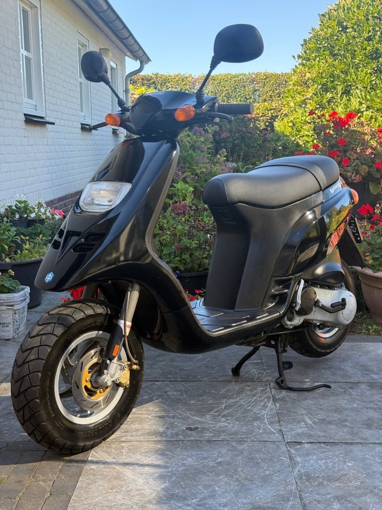⭐️Piaggio Typhoon 50cc 2 takt Glans Zwart 5800 km Z.G.A.N.⭐️
