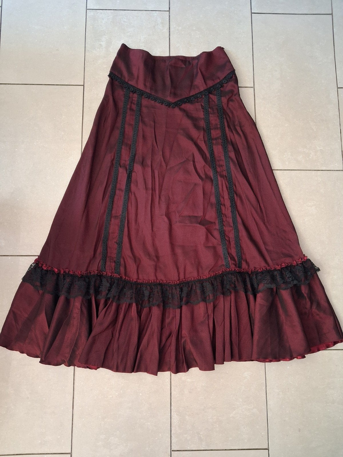 Chic Star Gothic Victoriaanse Rok - Bordeauxrood met Kant, Maat 38/40 (M), Ophalen of Verzenden, Zo goed als nieuw, Chic Star
