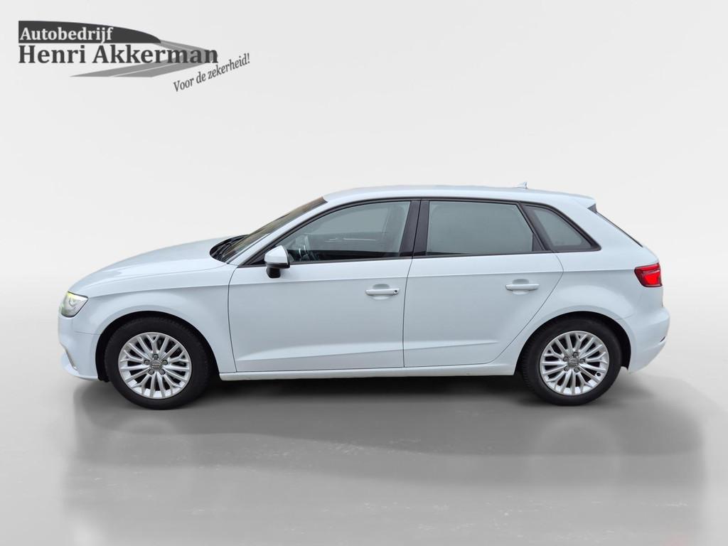 Audi A3 Sportback 1.0 TFSI Sport Lease Edition, Voorwielaandrijving, Lichtsensor, Stof, Gebruikt