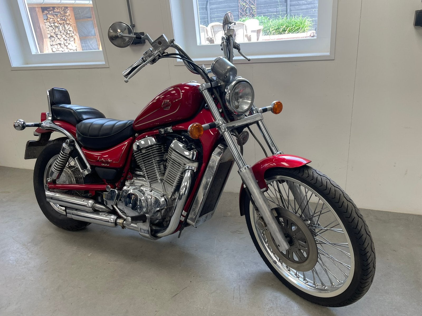 Suzuki Intruder VS 800, Motoren, Cardan-aandrijving, 2 cilinders, 805 cc, Gebruikt