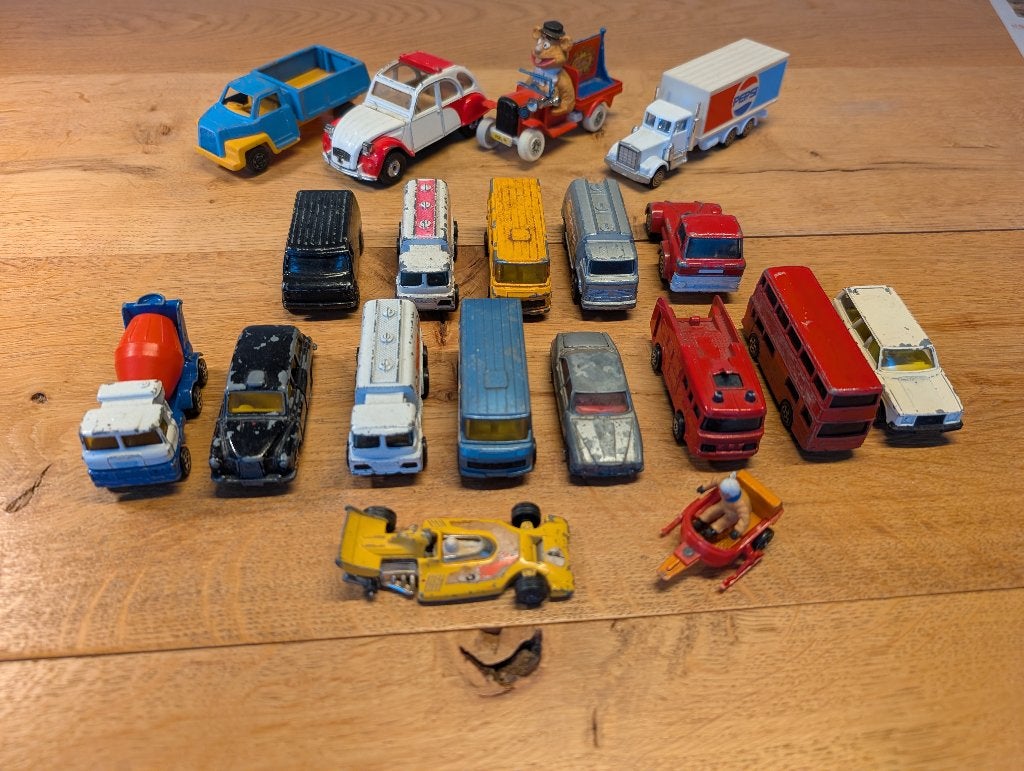 Corgi modelauto's - 18 stuks (1), Ophalen of Verzenden, Gebruikt, Auto, Corgi