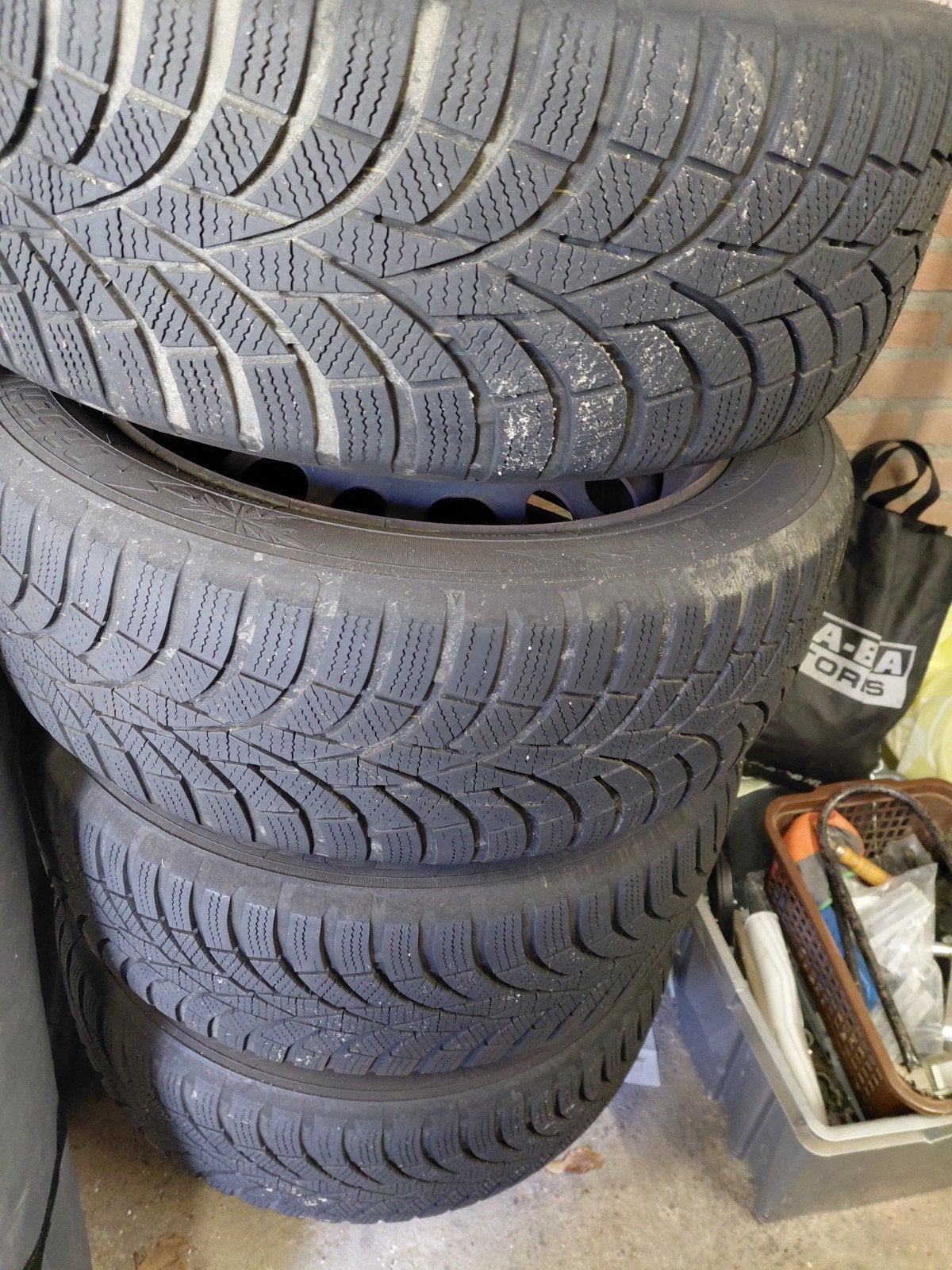 Winterbanden op velg 195/55 R16 met 6mm profiel, Ophalen, 16 inch, Banden en Velgen, Winterbanden