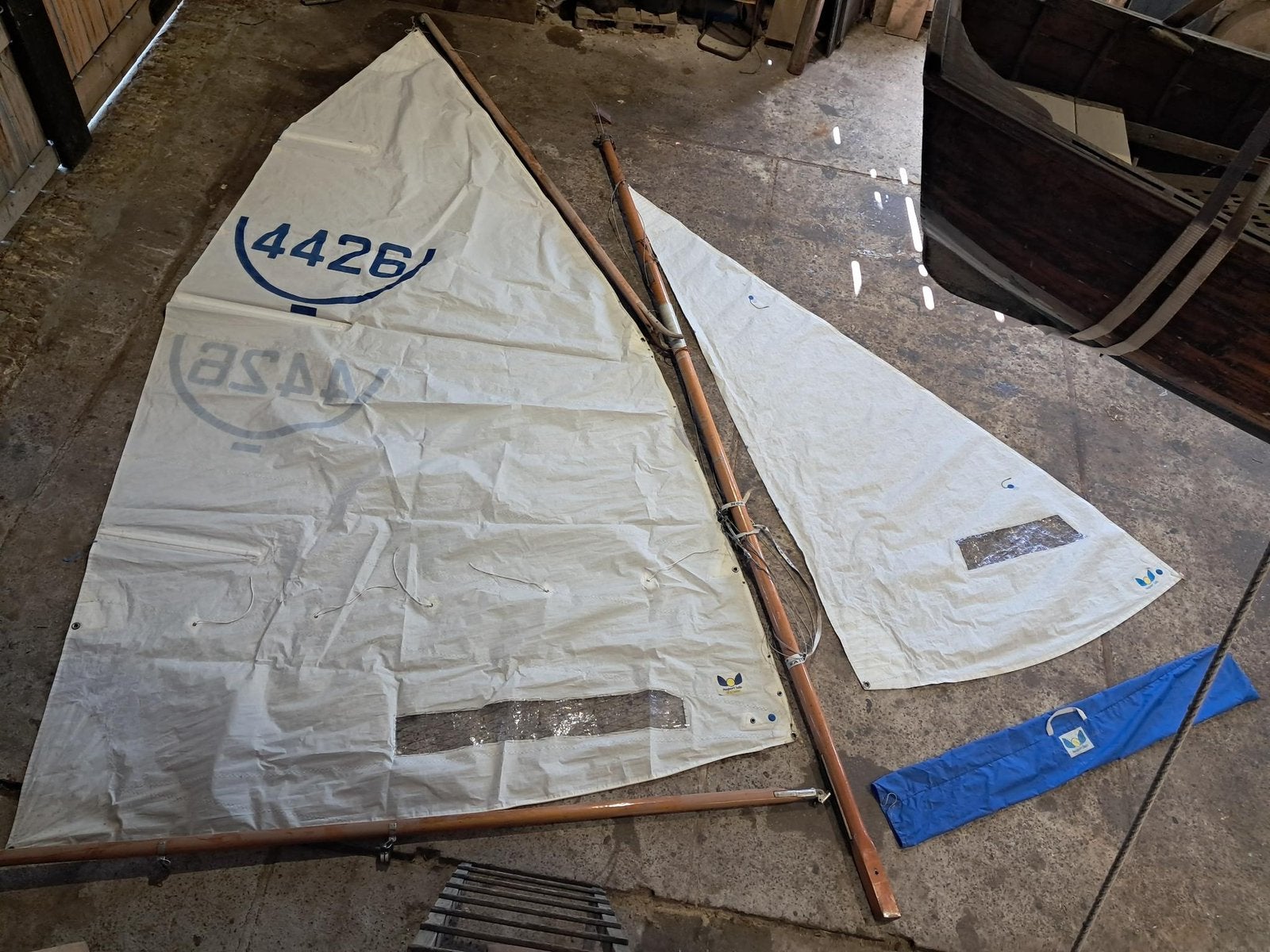 Compleet tuig 16m2 / bm-er, Watersport en Boten, Ophalen, Zo goed als nieuw, Minder dan 15 m²
