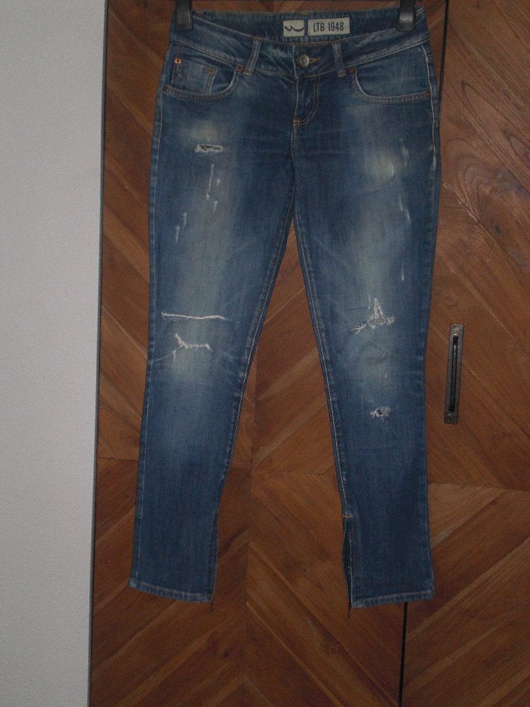 Mooie Jeans van LTB 1948. Maat 26, Blauw, Ophalen of Verzenden, LTB, W27 (confectie 34) of kleiner