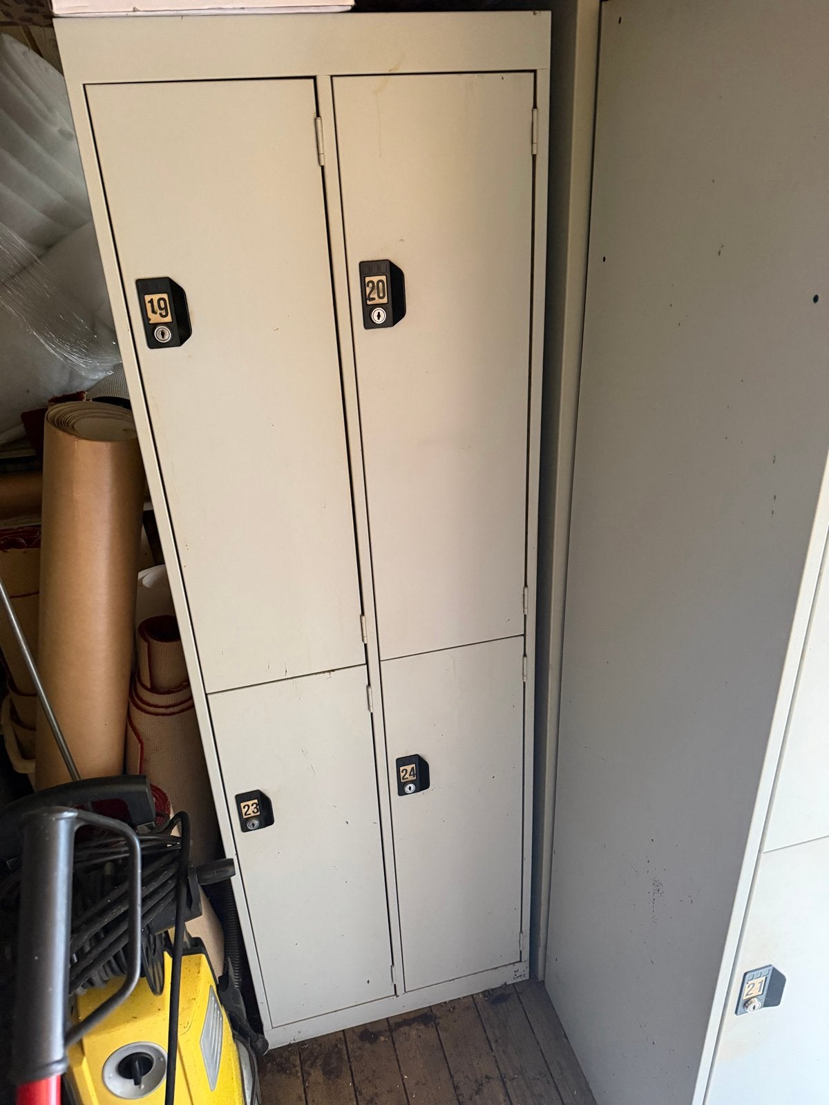 3 Locker kasten met elk 4 deuren - Ideaal voor opslag, Ophalen, Gebruikt