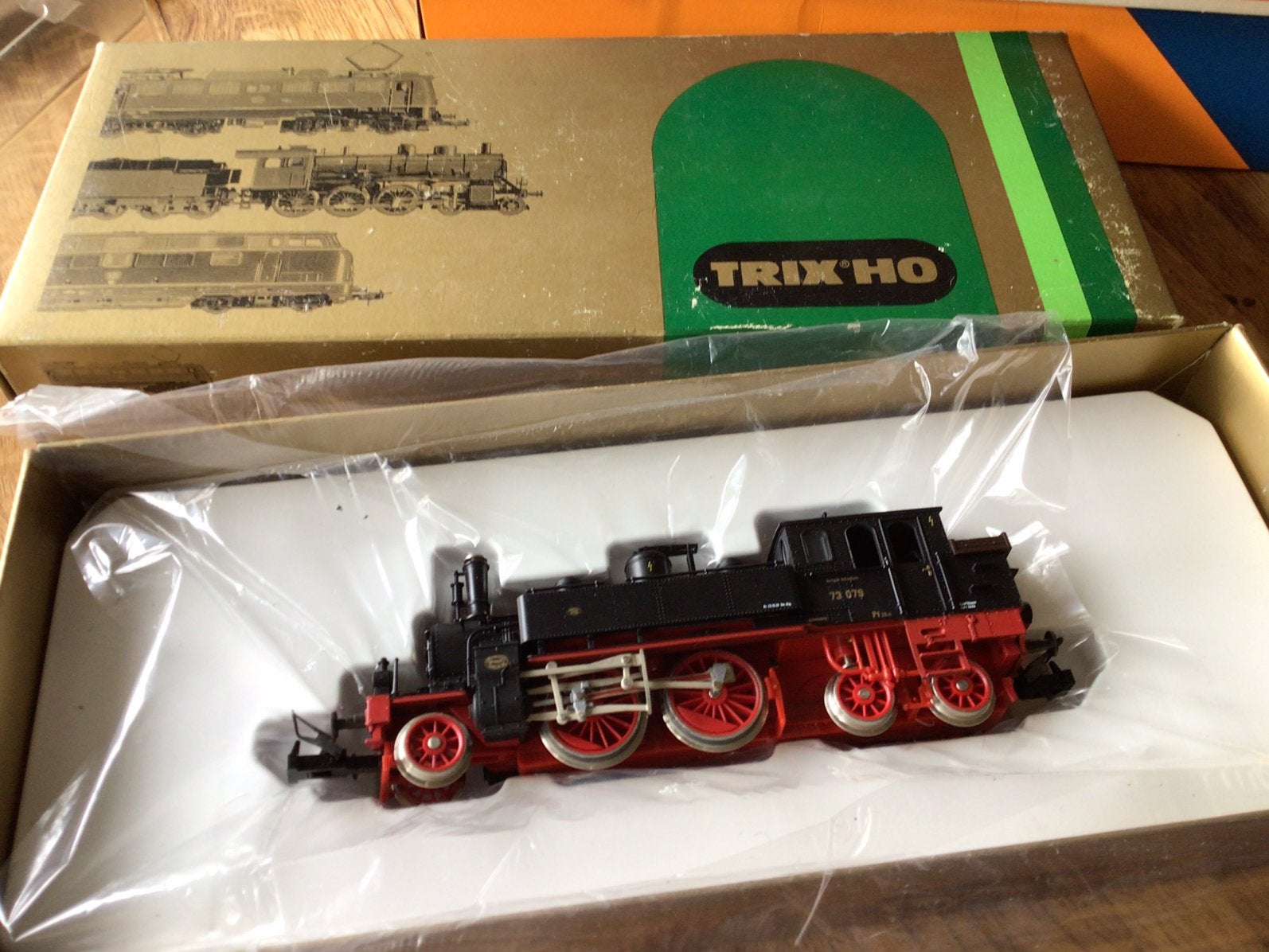 Trix HO, locomotief 2436, 73079, nieuwstaat., Hobby en Vrije tijd, Modeltreinen | H0, Trix, Nieuw, Ophalen of Verzenden, Analoog