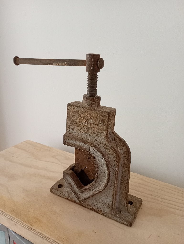 Pijpenklem, Doe-het-zelf en Verbouw, Ophalen of Verzenden, Gebruikt, Bankschroef
