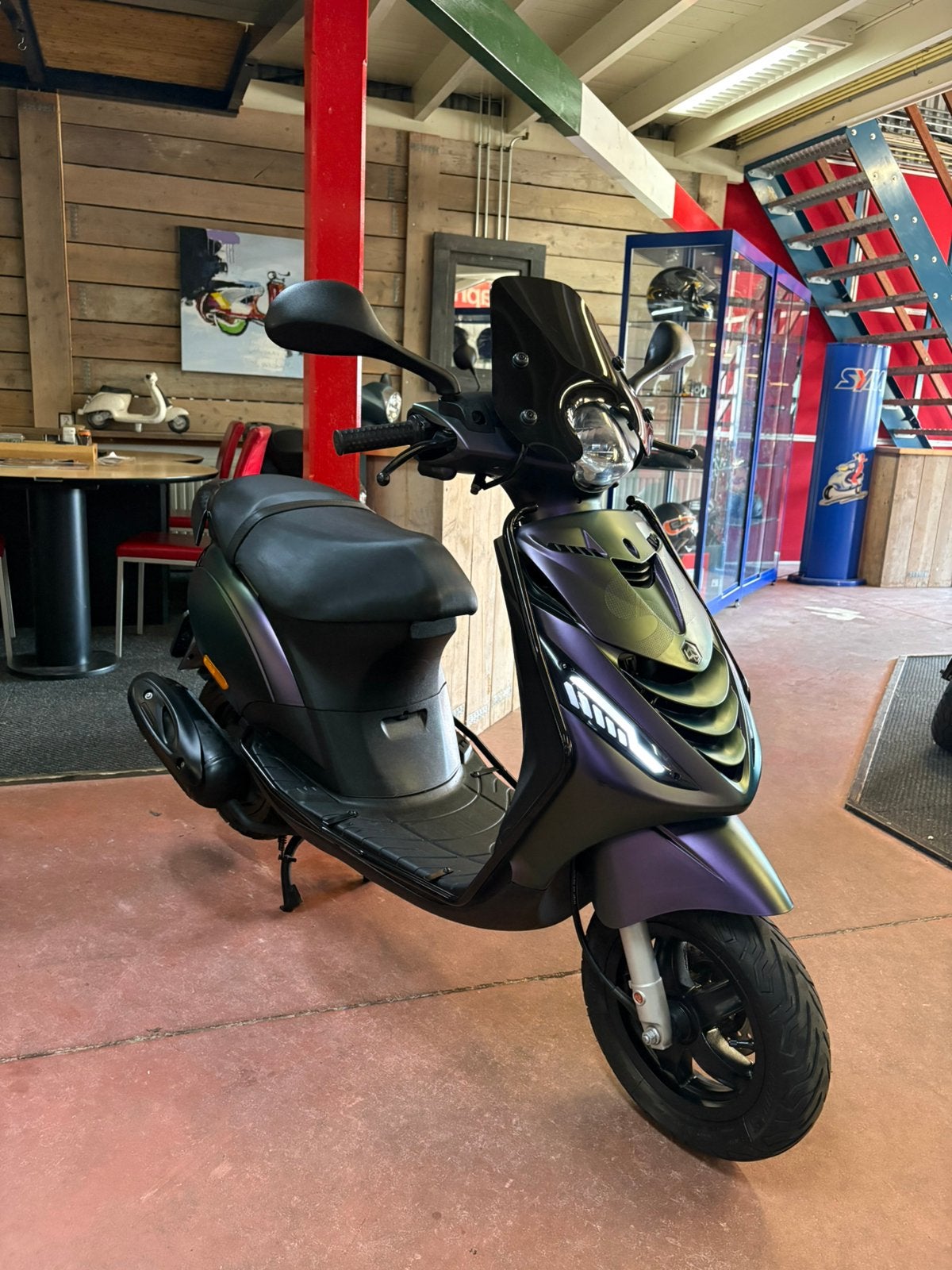 Gebro scooters: Piaggio zip SP line 25KM BJ2017, Gebruikt, Zip, Ophalen of Verzenden, Benzine