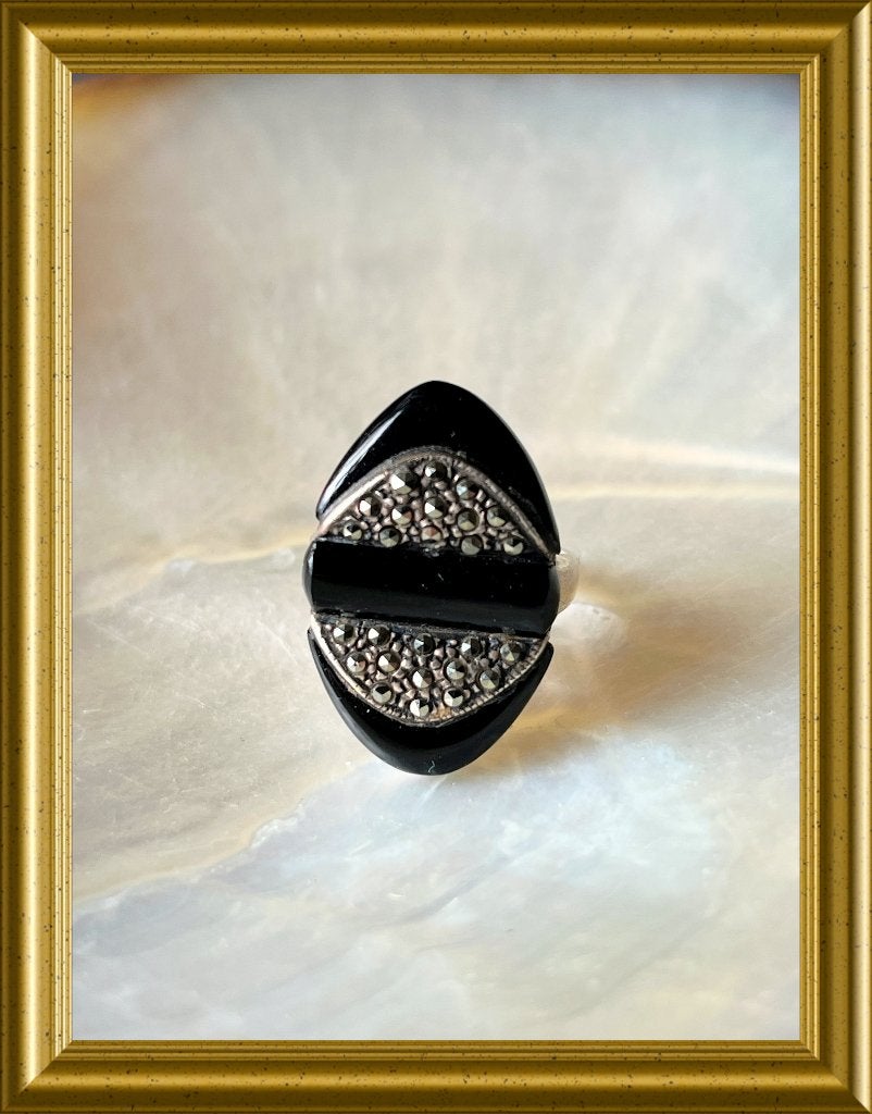 Mooie zwarte zilveren ring met markasiet, Ophalen of Verzenden, Zilver, Ring, Met edelsteen
