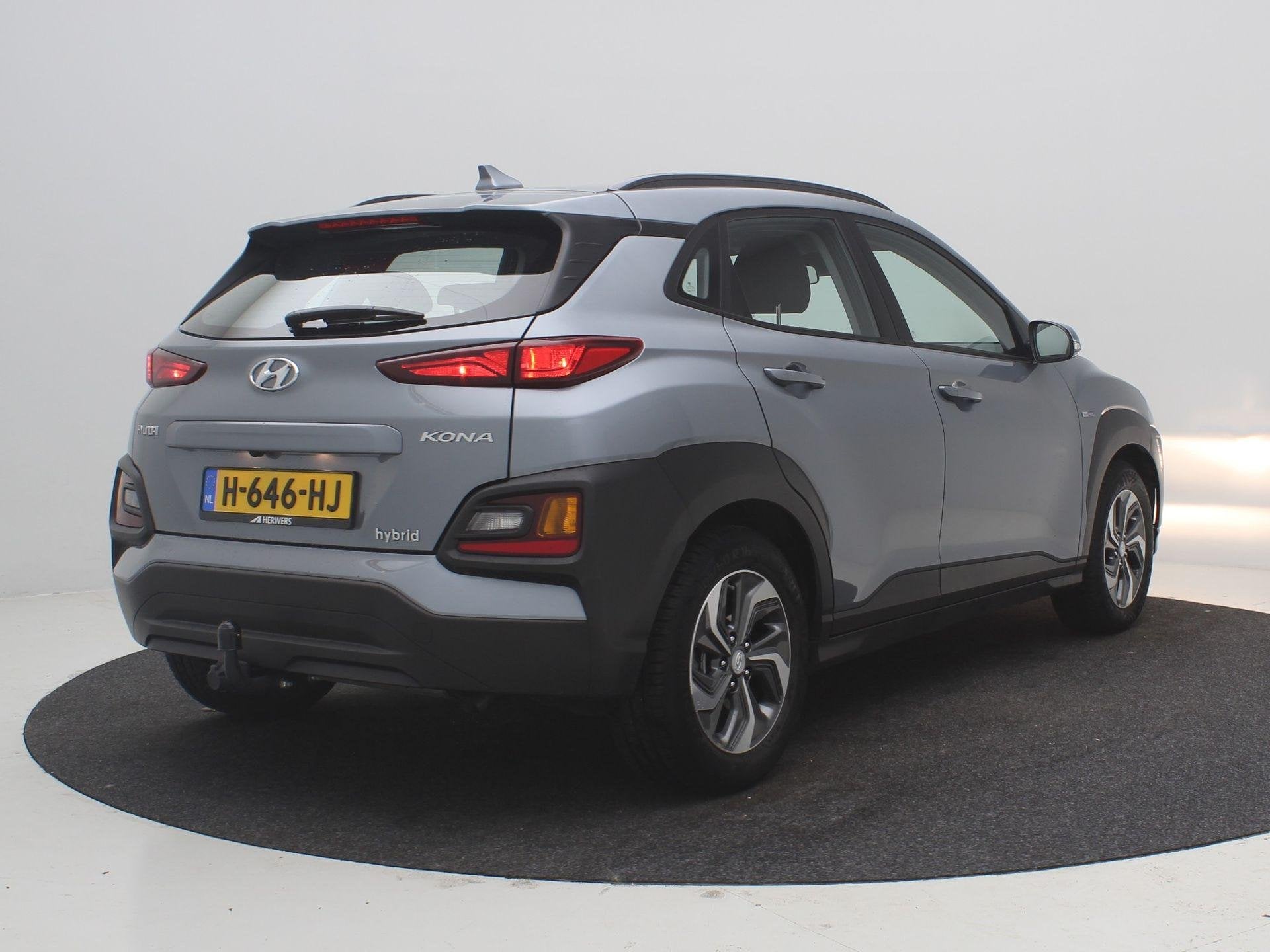 Hyundai Kona 1.6 GDI HEV Comfort / Adaptieve CC / Trekhaak /, Stof, Gebruikt, Euro 6, 2 kWh