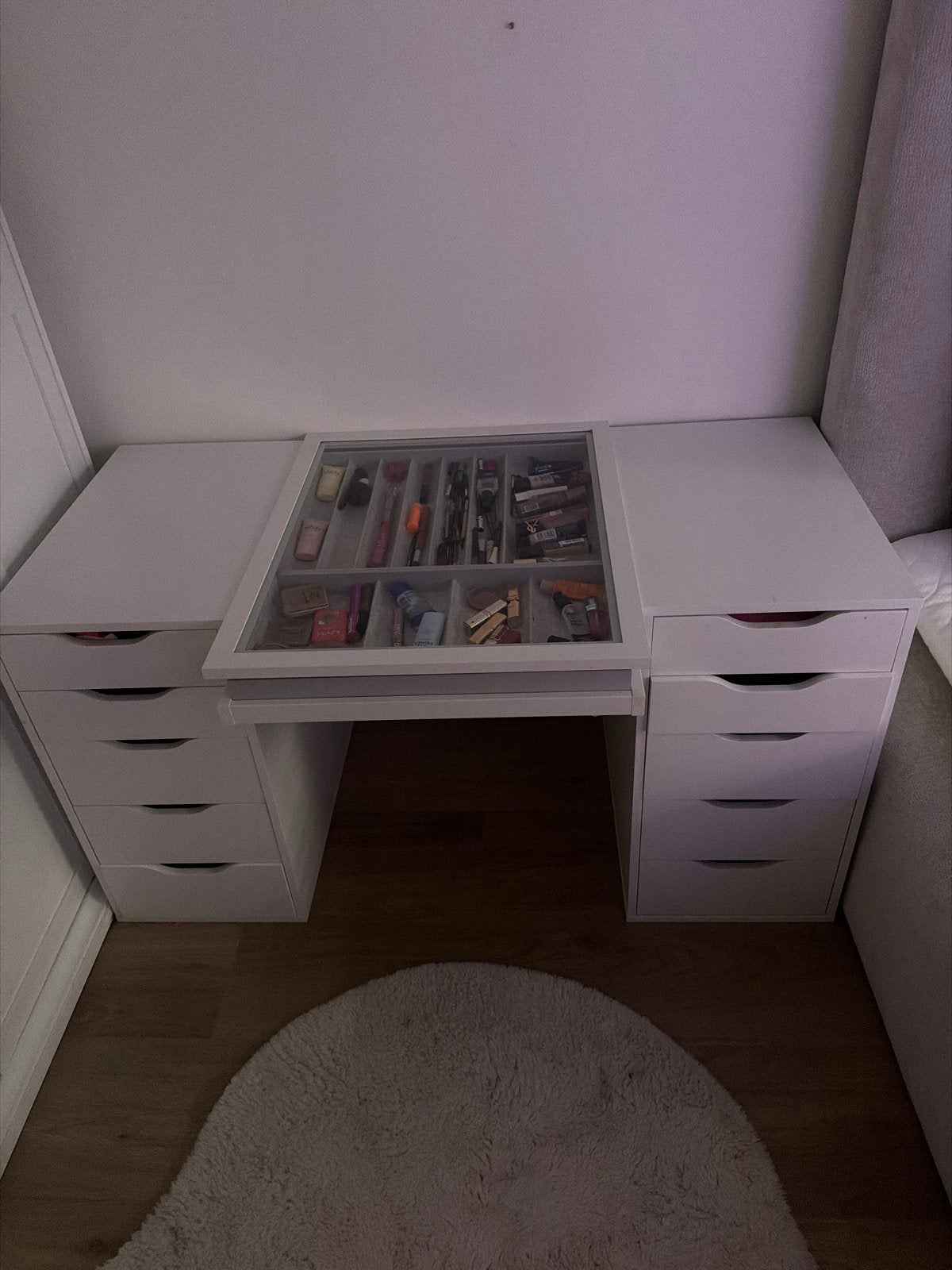 Ikea Witte make-up tafel met lades en glazen blad, Ophalen, Overige typen, Zo goed als nieuw, Overige merken