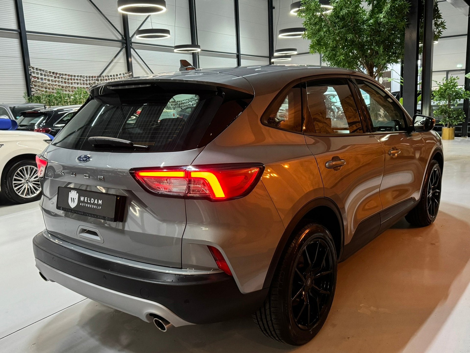 Ford Kuga 1.5 EcoBoost|1.800KG Trekgewicht|CarPlay|Keyless|P, Auto's, Voorwielaandrijving, Gebruikt, Bedrijf, Handgeschakeld