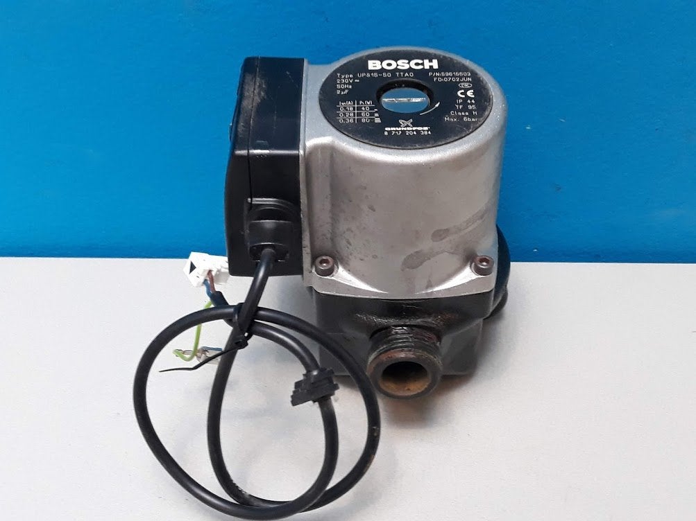 Cv pomp Bosch HRC30 UPS15-50 TTAO Grundfos, Niet ingevuld, Gebruikt, Cv-ketel of Combi-ketel, Niet ingevuld