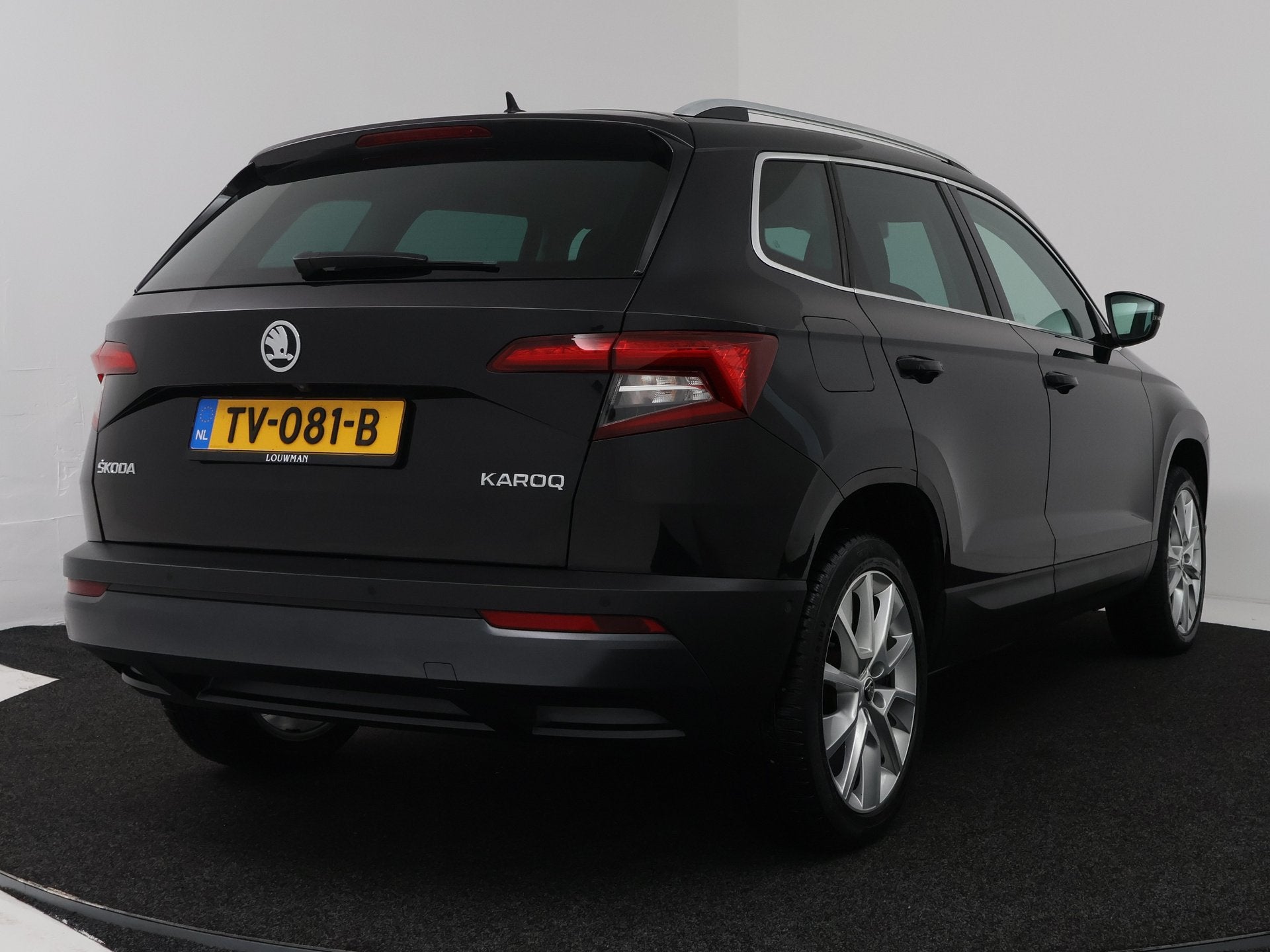 Skoda Karoq 1.5 TSI ACT Style Business (bj 2018, automaat), Auto's, 12 maanden, Stof, 4 cilinders, 690 kg