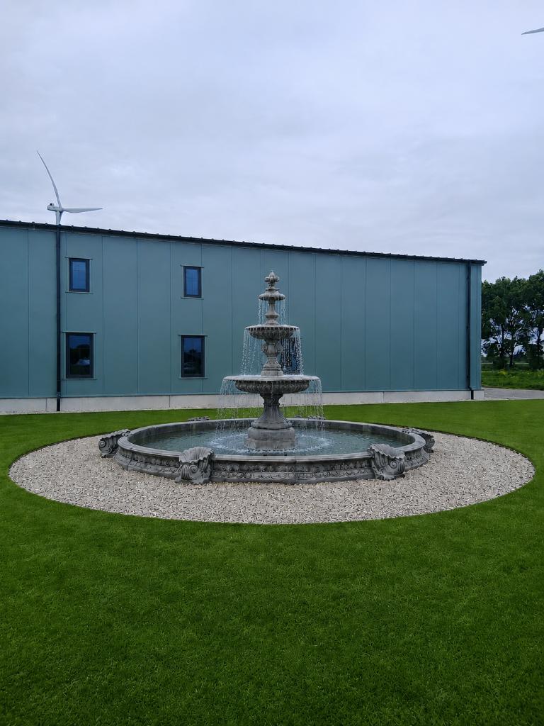 Kolossale fontein met rand, Tuin en Terras, Waterpartijen en Fonteinen, Ophalen, Nieuw, Beton, Fontein