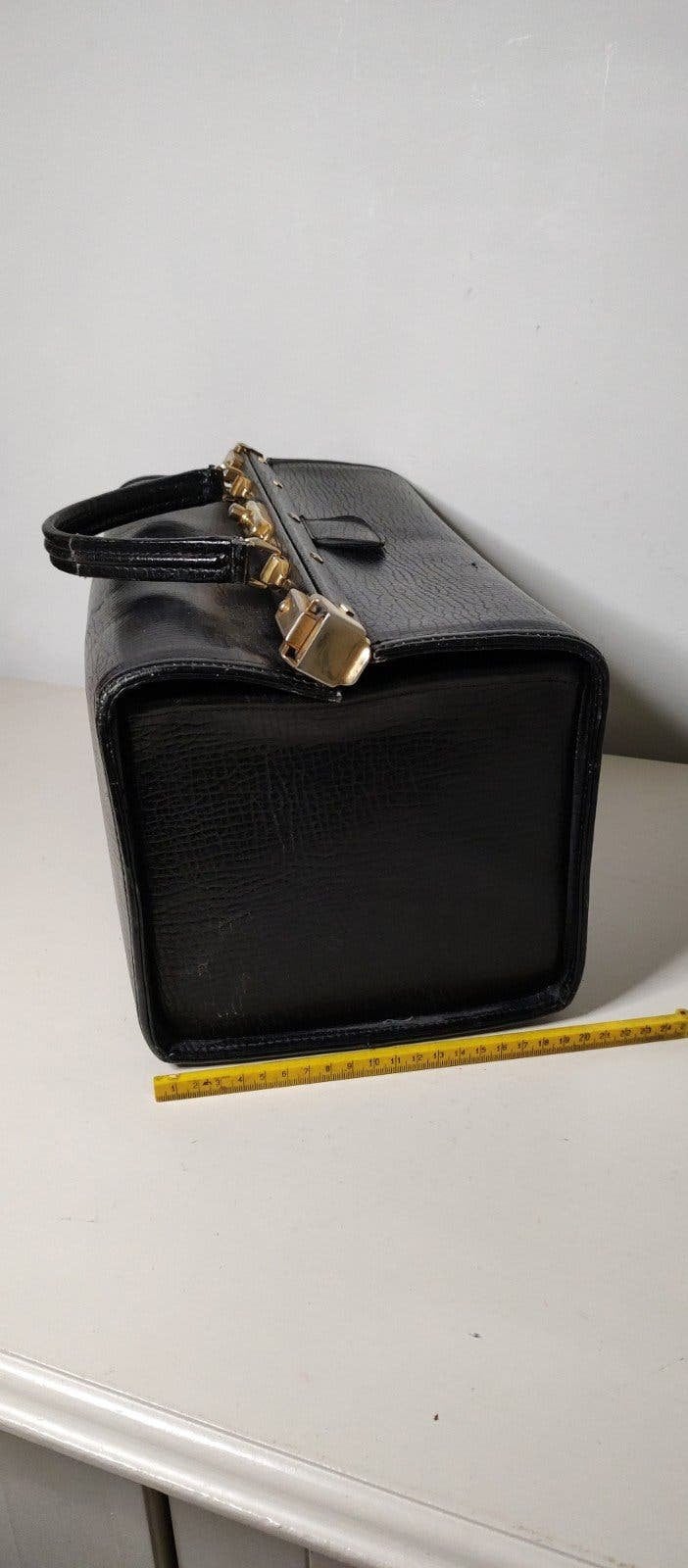K701 - DOKTERSTAS jaren 50 zwart leder, 40 tot 60 cm, Gebruikt, 20 tot 30 cm, Zwart
