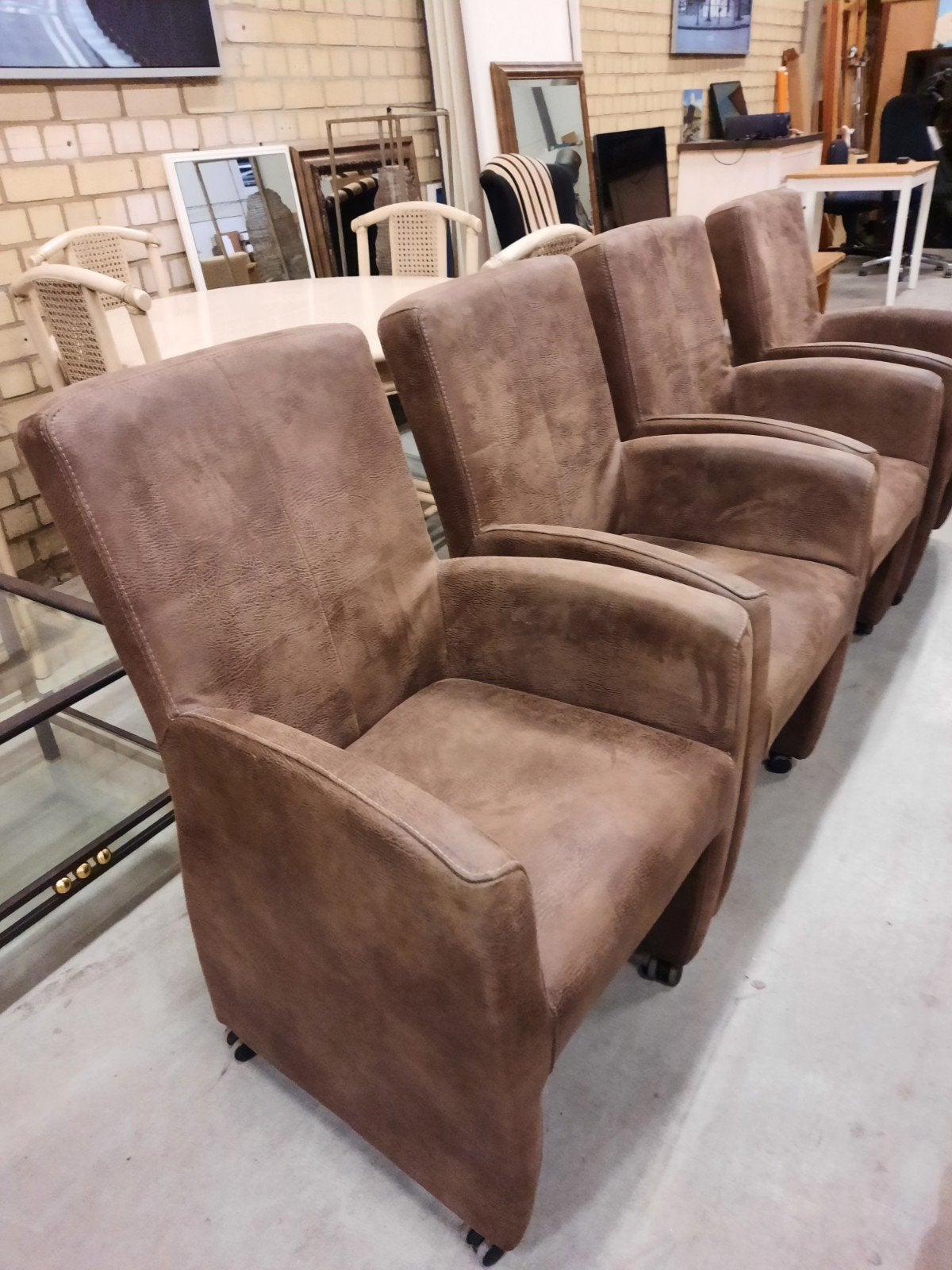 4 eetkamerstoelen met bruine kunstleerbekleding, Huis en Inrichting, Stoelen, Gebruikt, Bruin, Leer, Ophalen of Verzenden