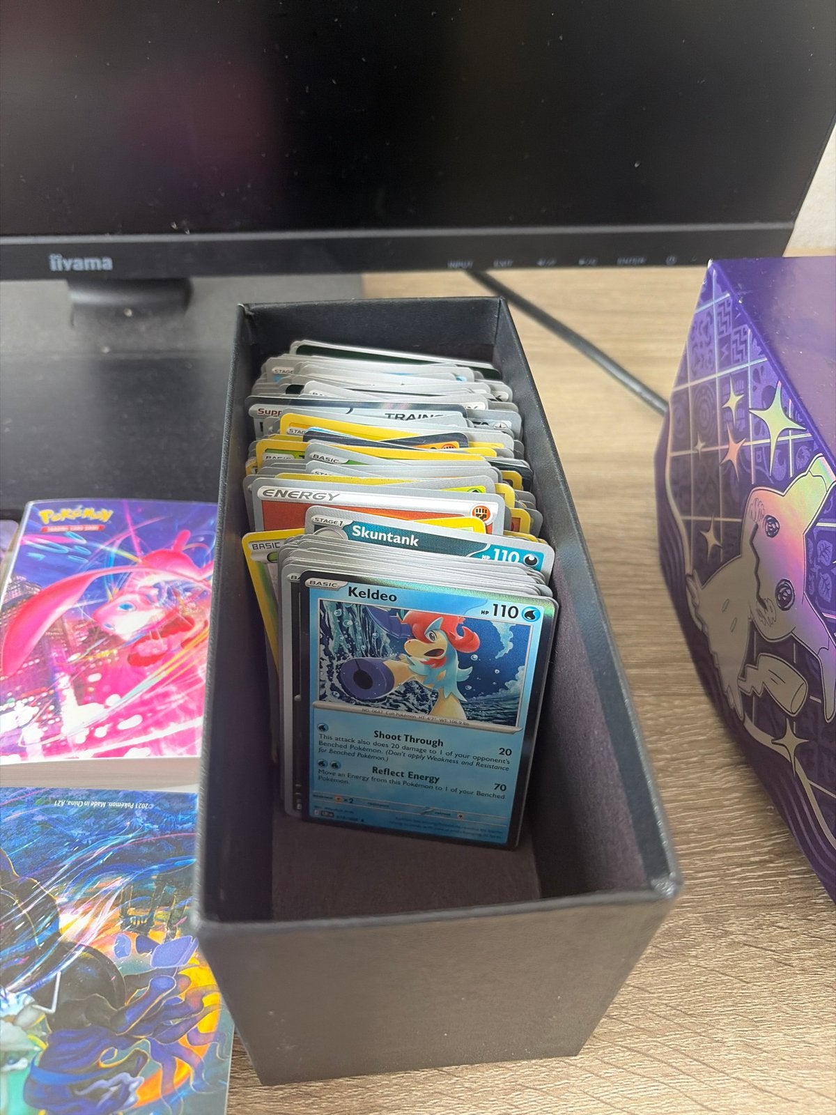 Pokémon Collectie: 200+ kaarten, mapjes, doosje, munten, Ophalen, Nieuw, Meerdere kaarten, Foil