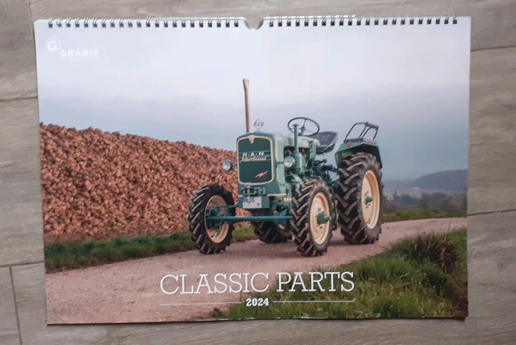 Granit tractor kalender 2024, Diversen, Kalenders, Ophalen of Verzenden, Maandkalender, Gebruikt