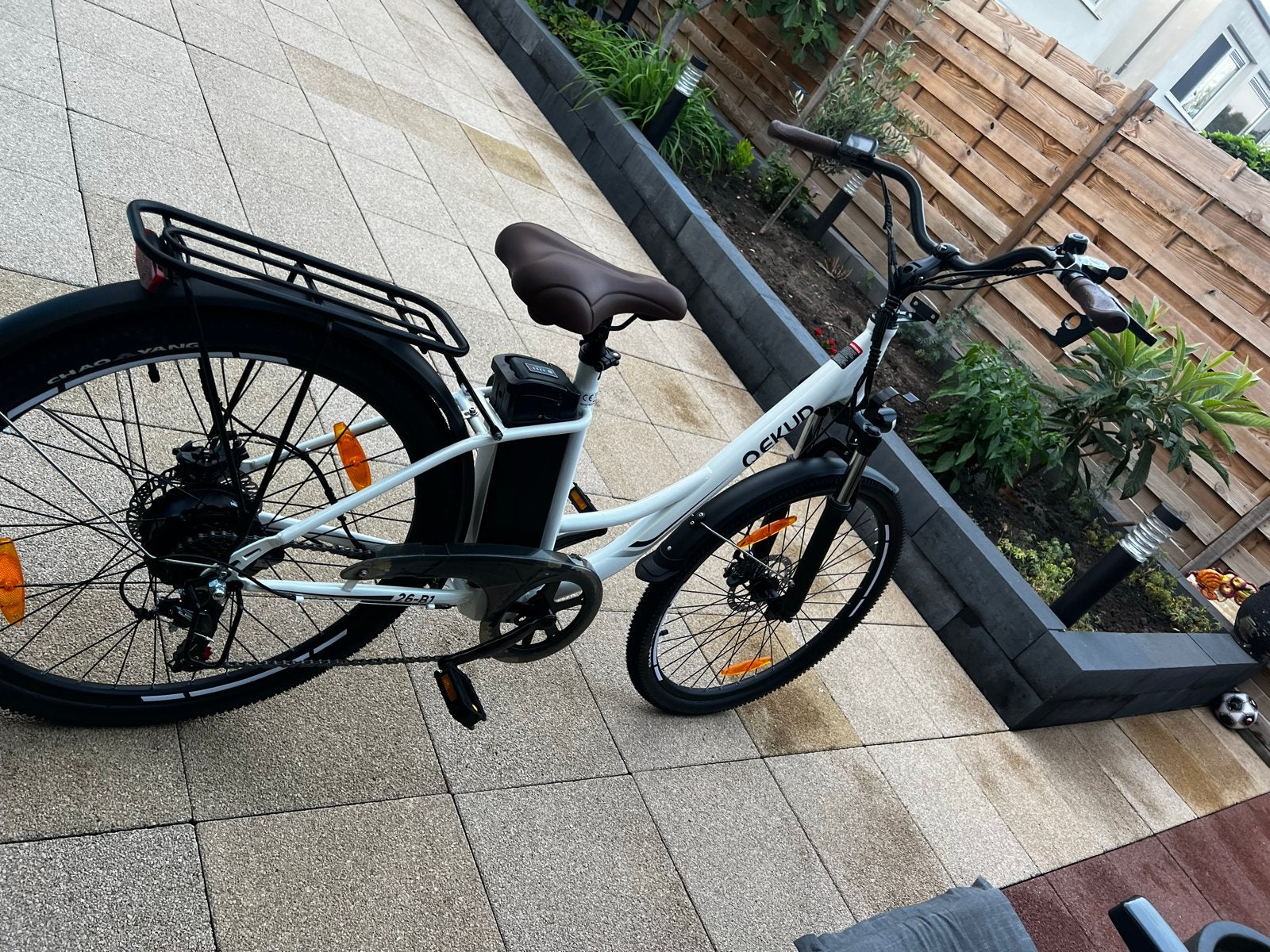 Gloednieuwe e-bike, 25 km/u, ideaal voor lange ritten, Fietsen en Brommers, Elektrische fietsen, Ophalen, Nieuw, 50 km per accu of meer